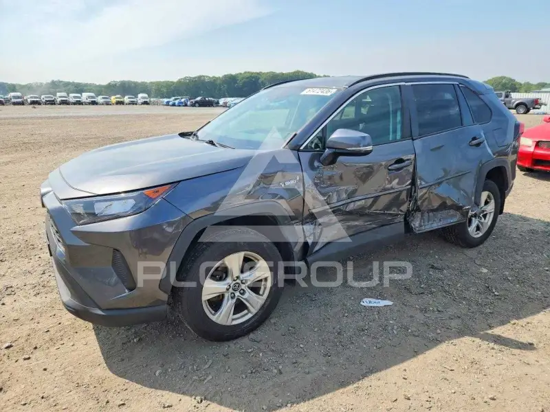 2020 Toyota RAV4 фото