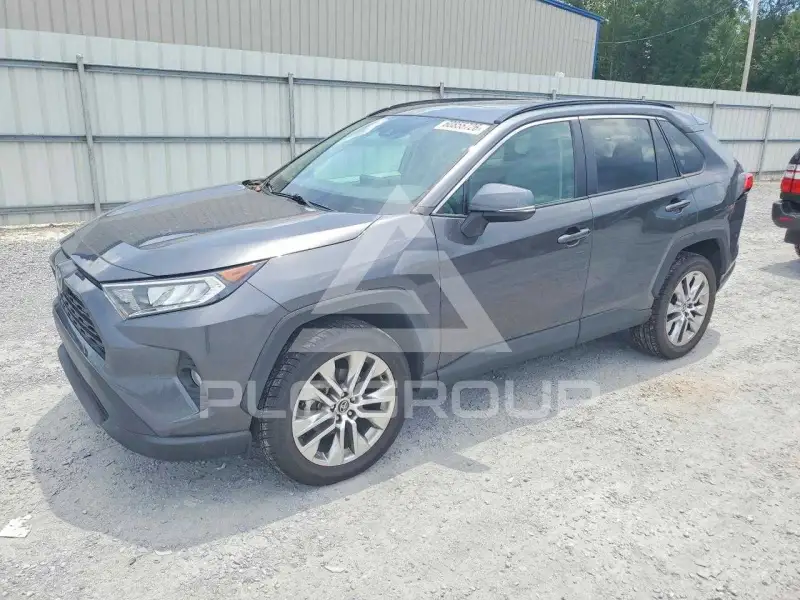 2020 Toyota RAV4 photo