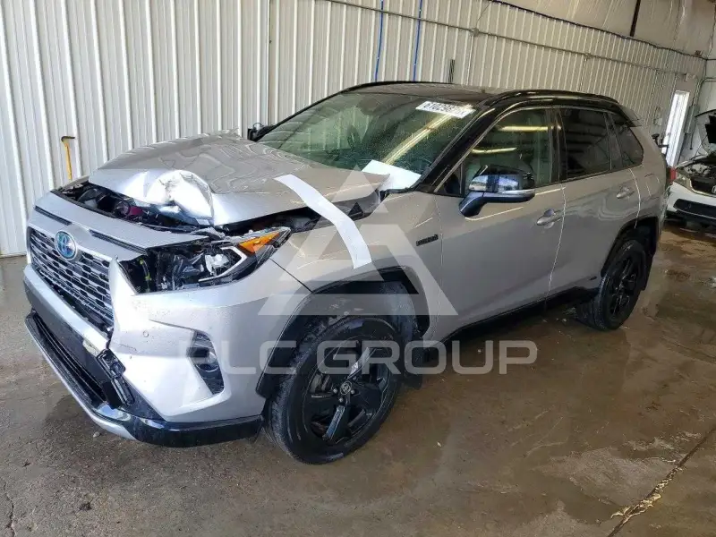 2020 Toyota RAV4 photo