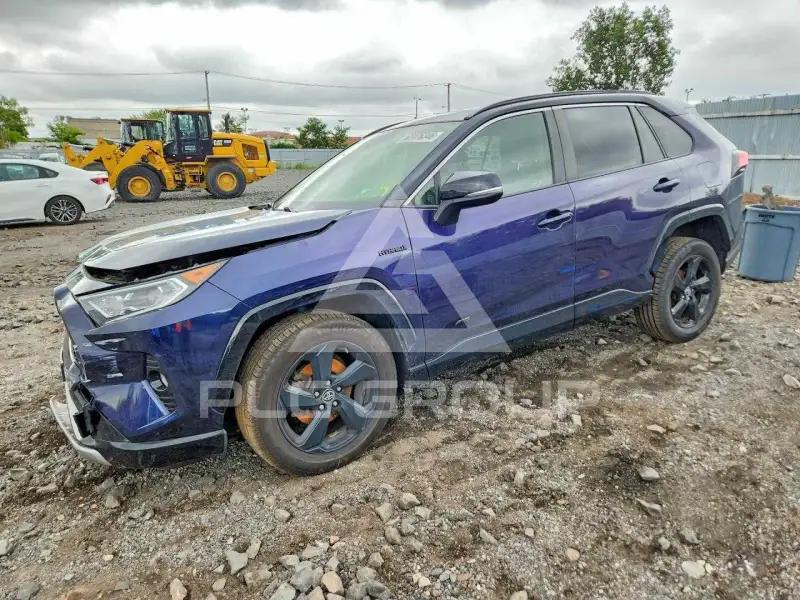 2020 Toyota RAV4 фото