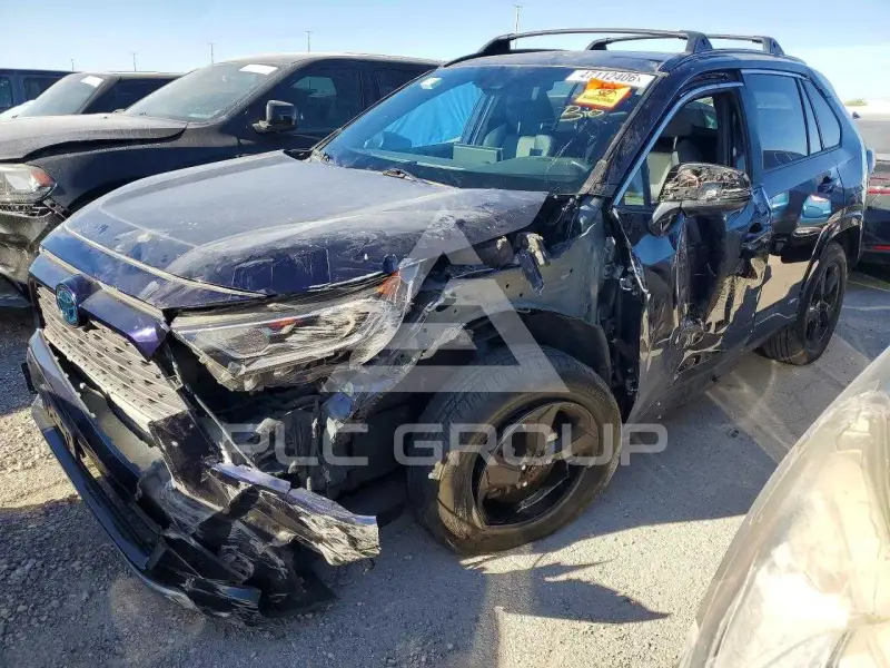 2020 Toyota RAV4 фото