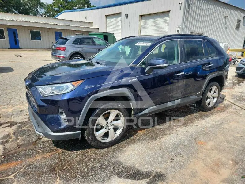 2020 Toyota RAV4 фото