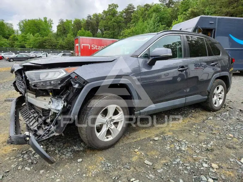 2020 Toyota RAV4 фото