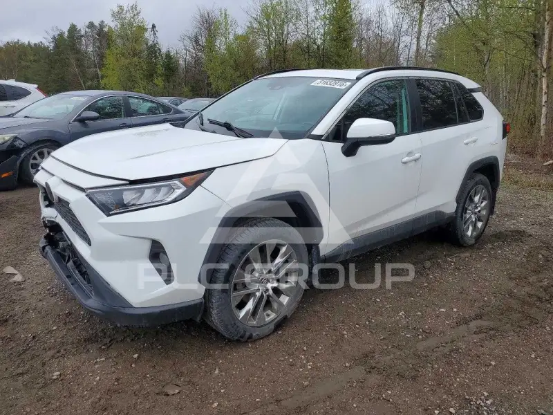 2020 Toyota RAV4 фото