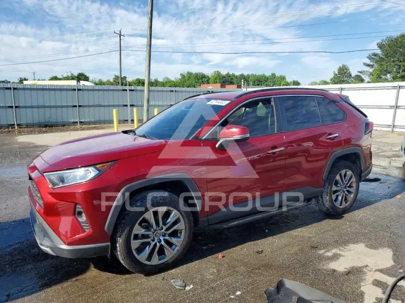 2020 Toyota RAV4 фото