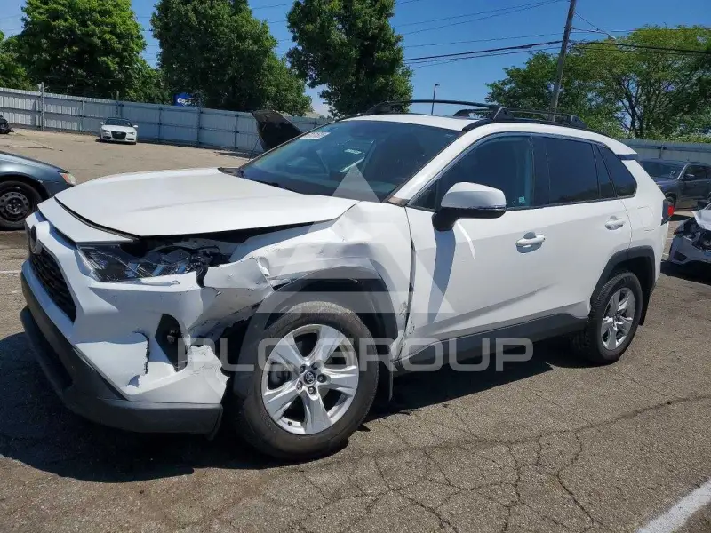 2020 Toyota RAV4 фото