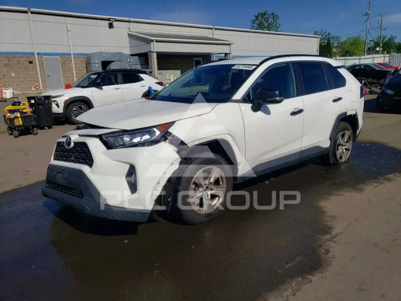 2020 Toyota RAV4 фото