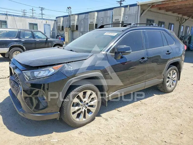 2020 Toyota RAV4 photo