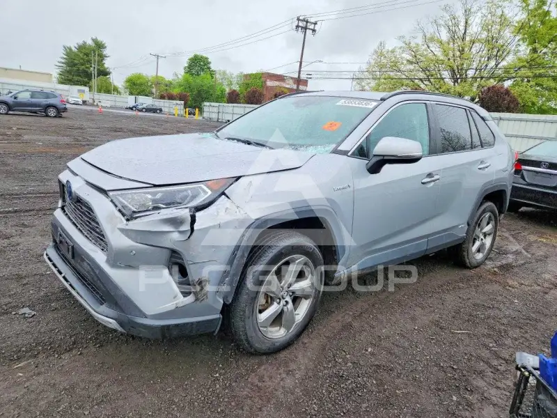 2020 Toyota RAV4 photo