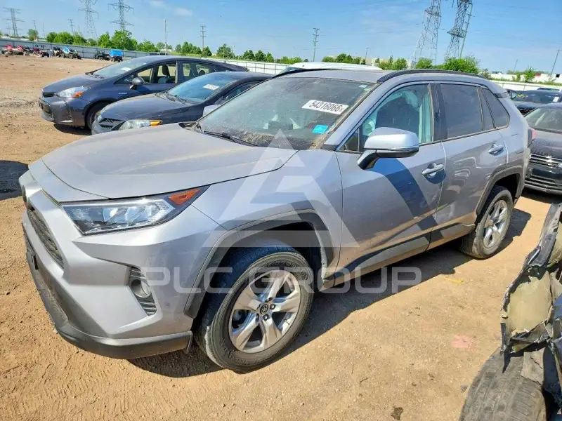 2020 Toyota RAV4 photo