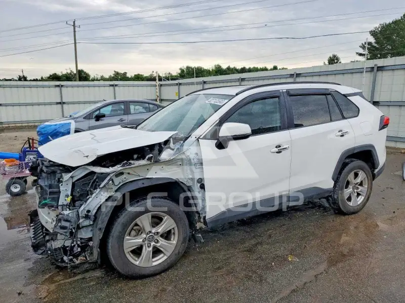 2020 Toyota RAV4 photo