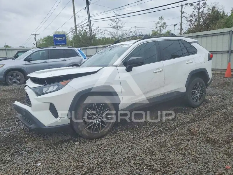 2020 Toyota RAV4 фото