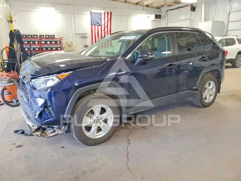 2020 Toyota RAV4 фото