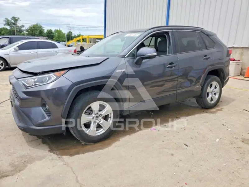 2020 Toyota RAV4 фото