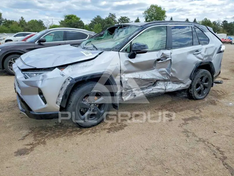 2020 Toyota RAV4 фото