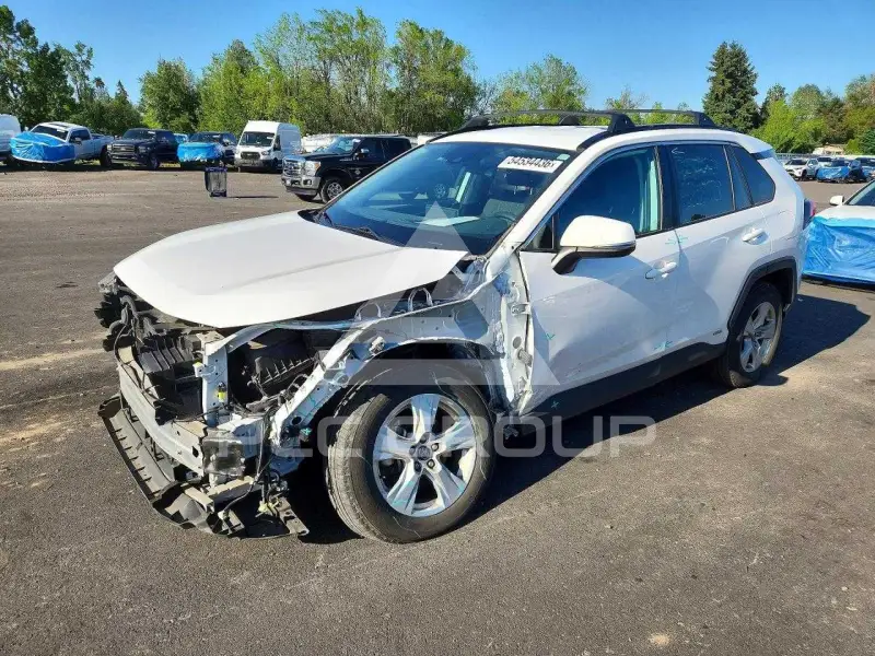 2020 Toyota RAV4 фото