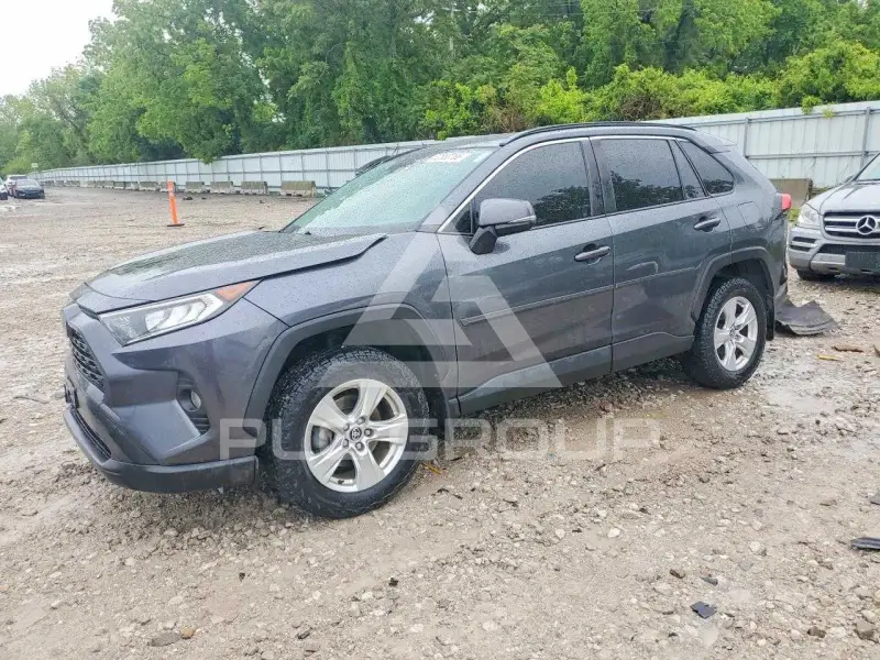 2020 Toyota RAV4 photo