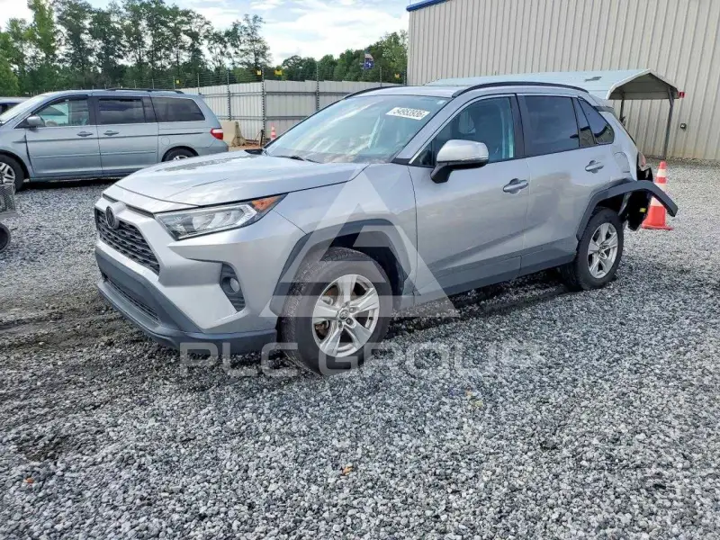 2020 Toyota RAV4 фото