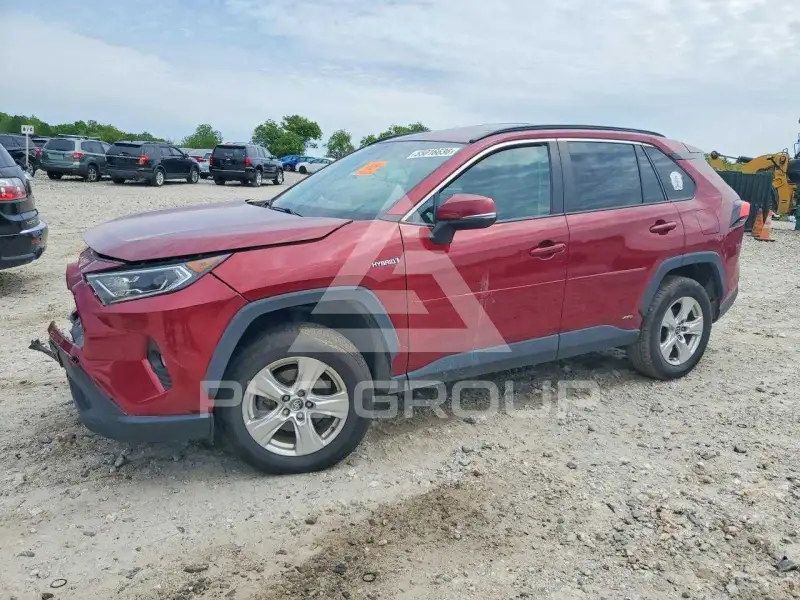 2020 Toyota RAV4 фото