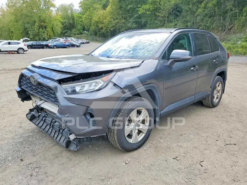 2020 Toyota RAV4 photo