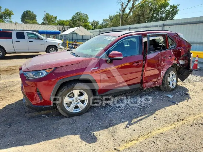 2020 Toyota RAV4 photo