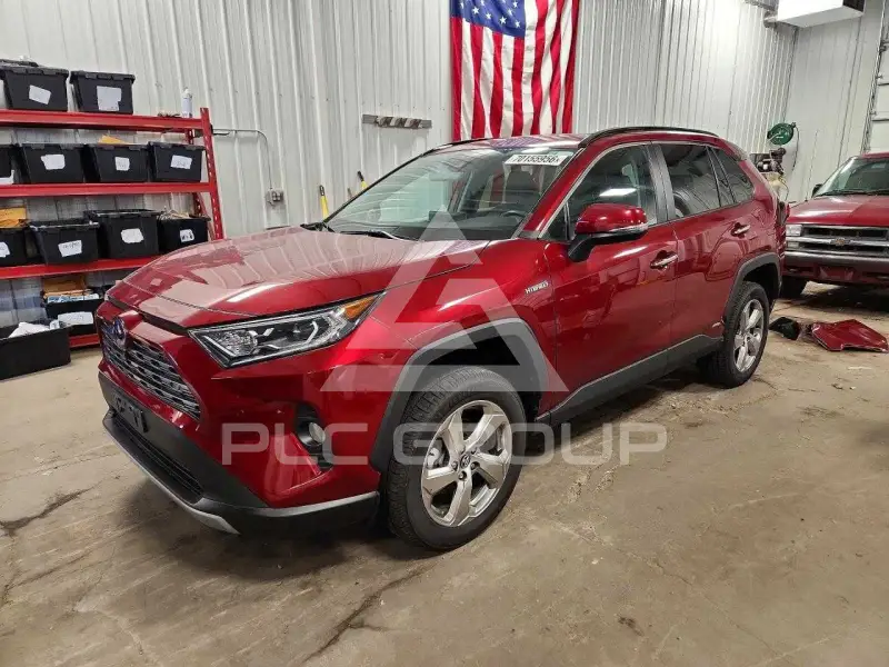 2020 Toyota RAV4 фото