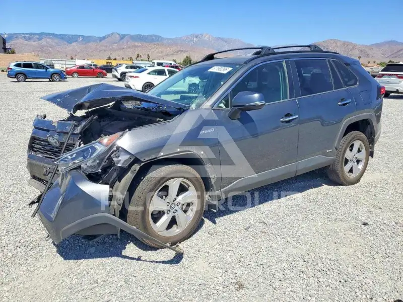 2020 Toyota RAV4 фото