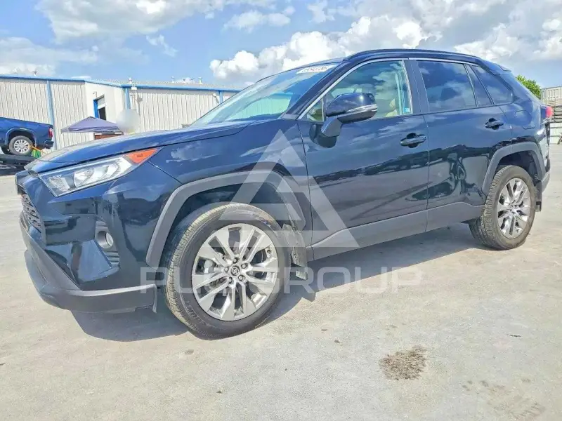 2020 Toyota RAV4 фото