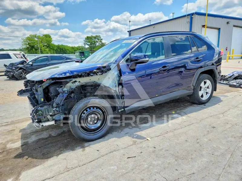 2020 Toyota RAV4 фото