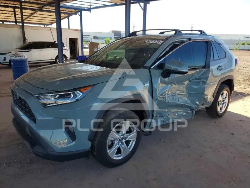 2020 Toyota RAV4 фото