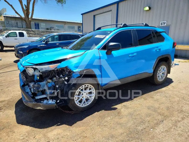 2020 Toyota RAV4 фото