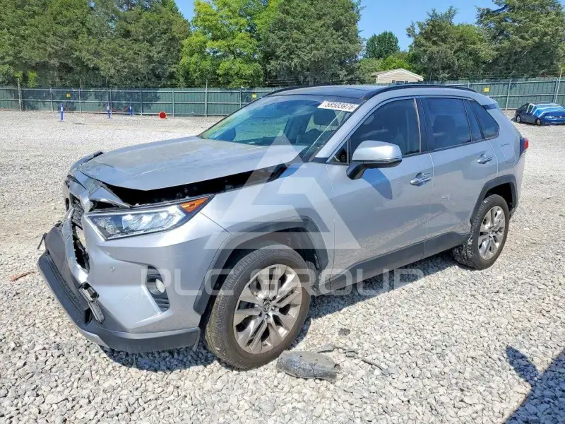 2020 Toyota RAV4 фото