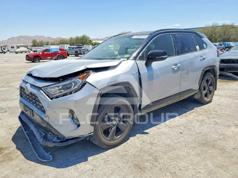 2020 Toyota RAV4 фото