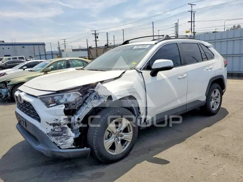 2020 Toyota RAV4 photo