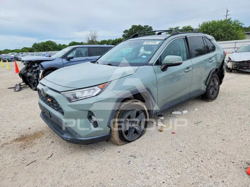 2020 Toyota RAV4 photo