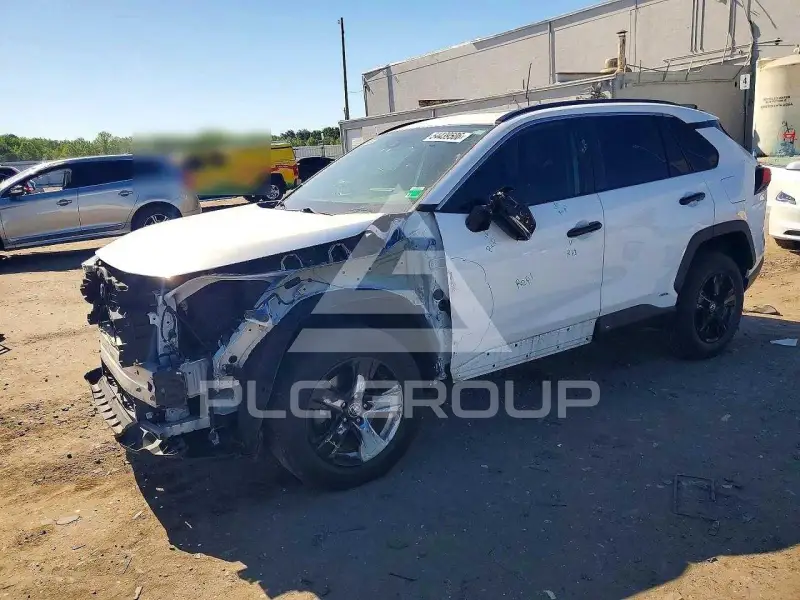 2020 Toyota RAV4 фото