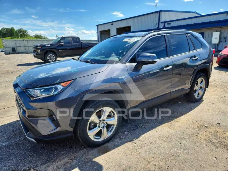 2020 Toyota RAV4 photo