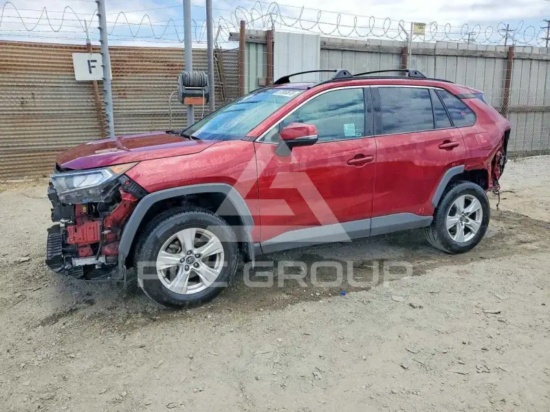 2020 Toyota RAV4 фото