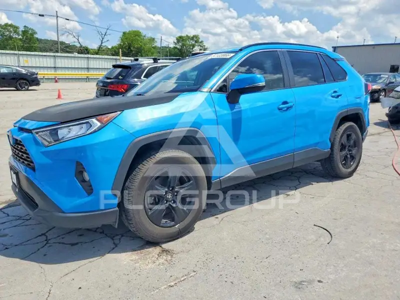 2020 Toyota RAV4 фото