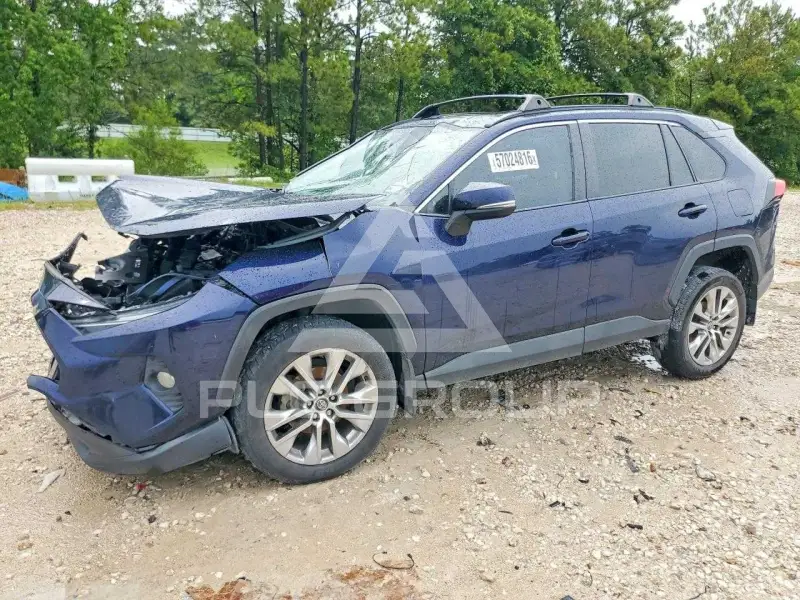 2020 Toyota RAV4 фото