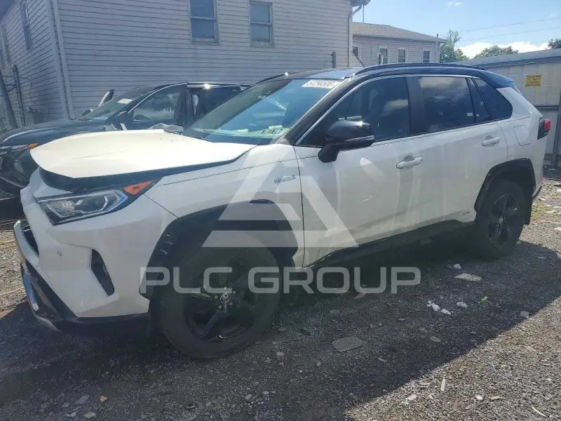 2020 Toyota RAV4 photo