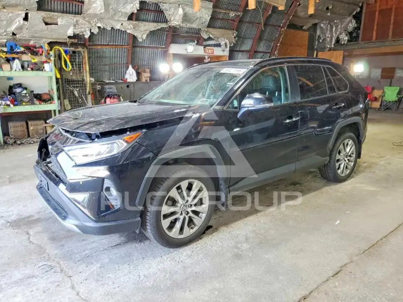 2020 Toyota RAV4 photo