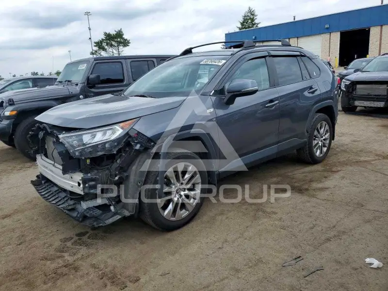 2020 Toyota RAV4 фото