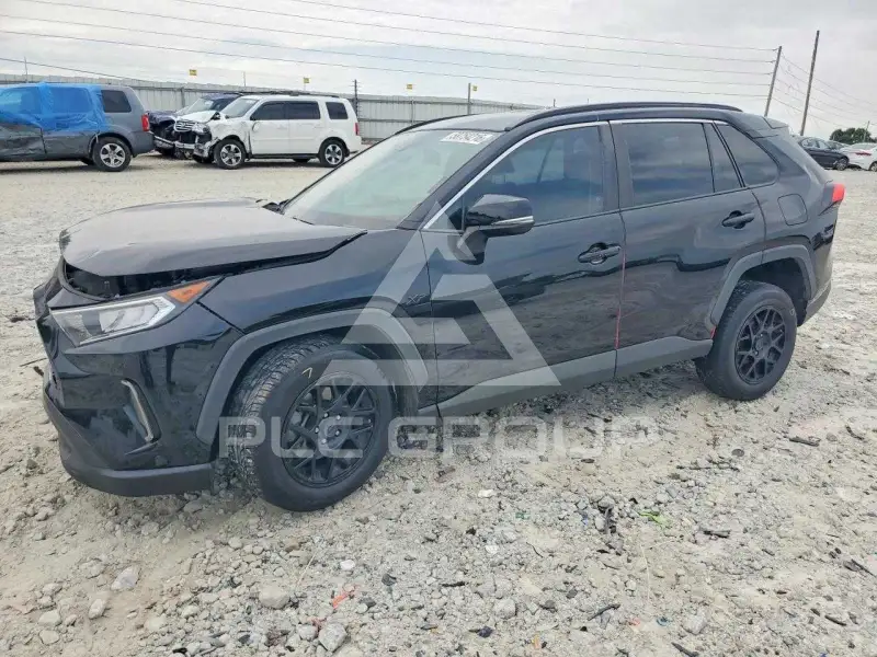 2020 Toyota RAV4 фото