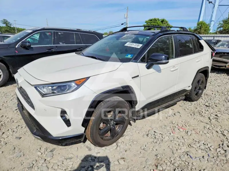 2020 Toyota RAV4 фото