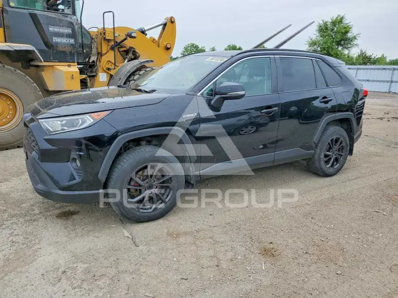 2020 Toyota RAV4 фото