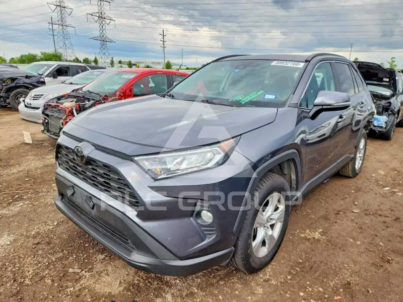 2020 Toyota RAV4 фото
