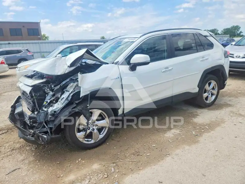 2020 Toyota RAV4 фото