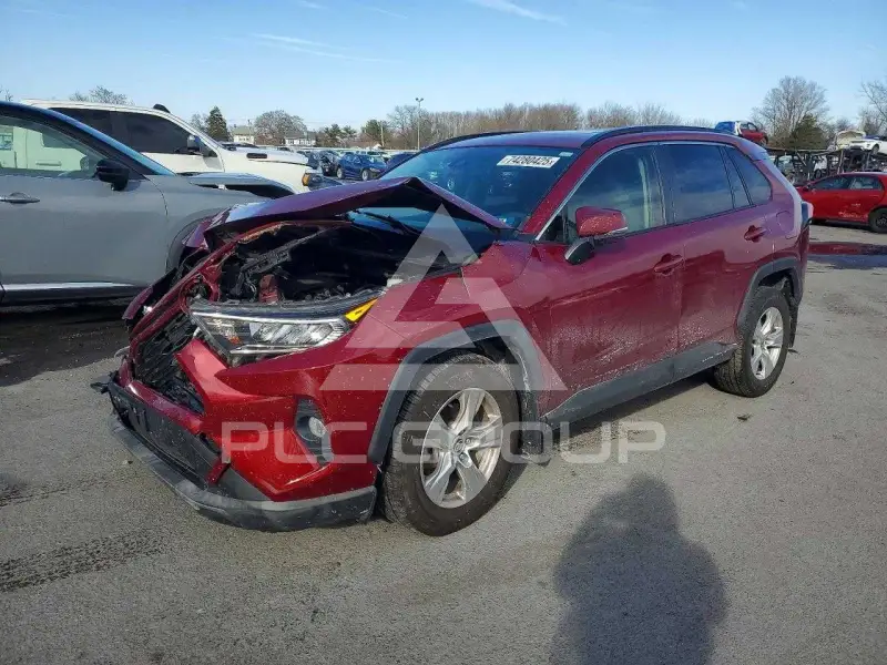 2020 Toyota RAV4 фото