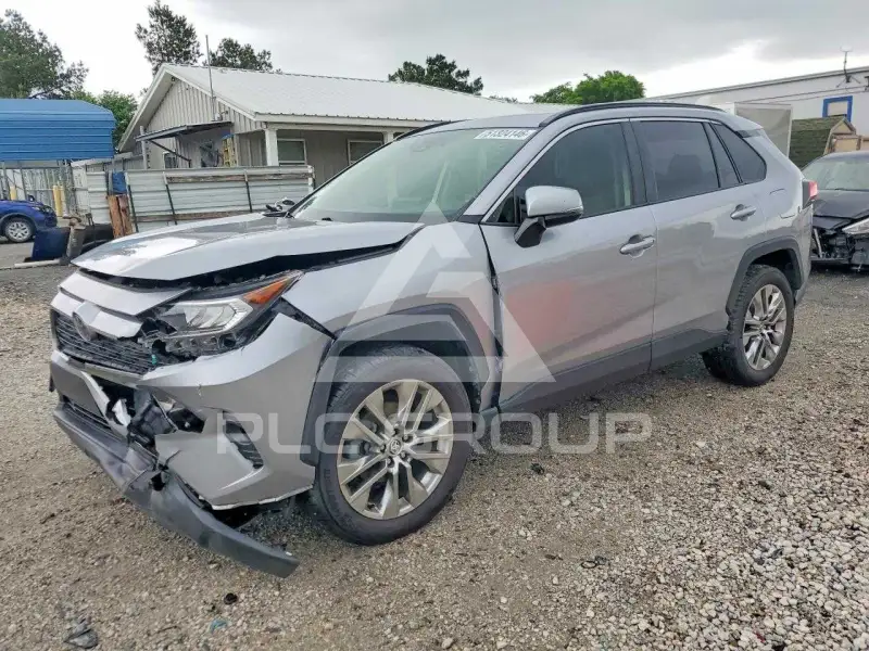 2020 Toyota RAV4 photo